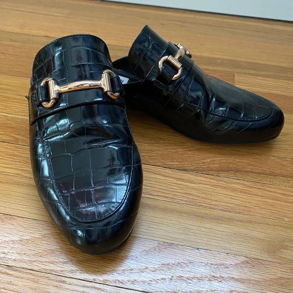 Size 6.5 Steve Madden Slides - Picture 1 of 5